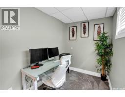 1049 Maplewood Drive, Moose Jaw, SK S6J0B6 Photo 40