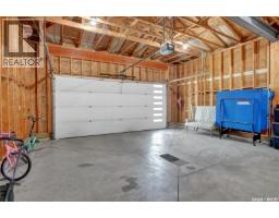 1049 Maplewood Drive, Moose Jaw, SK S6J0B6 Photo 47