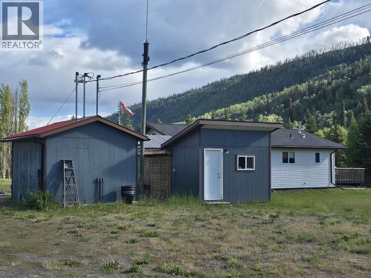 1055 HUDSON BAY MOUNTAIN ROAD, Smithers