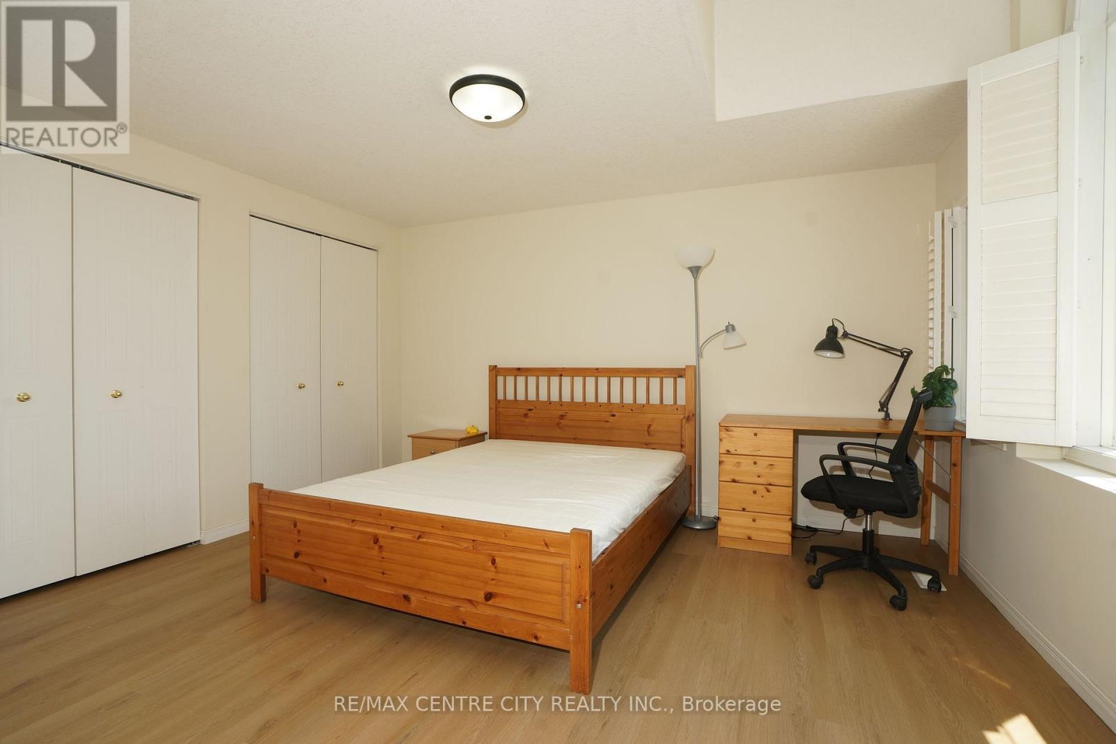 762 BLACKSMITH STREET - 10