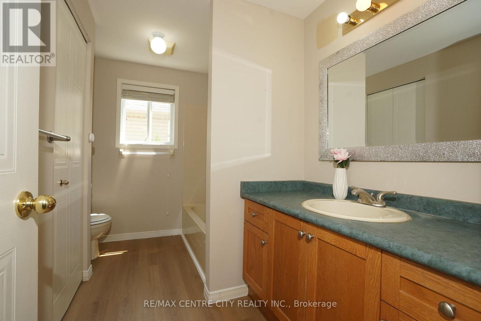 762 BLACKSMITH STREET - 14