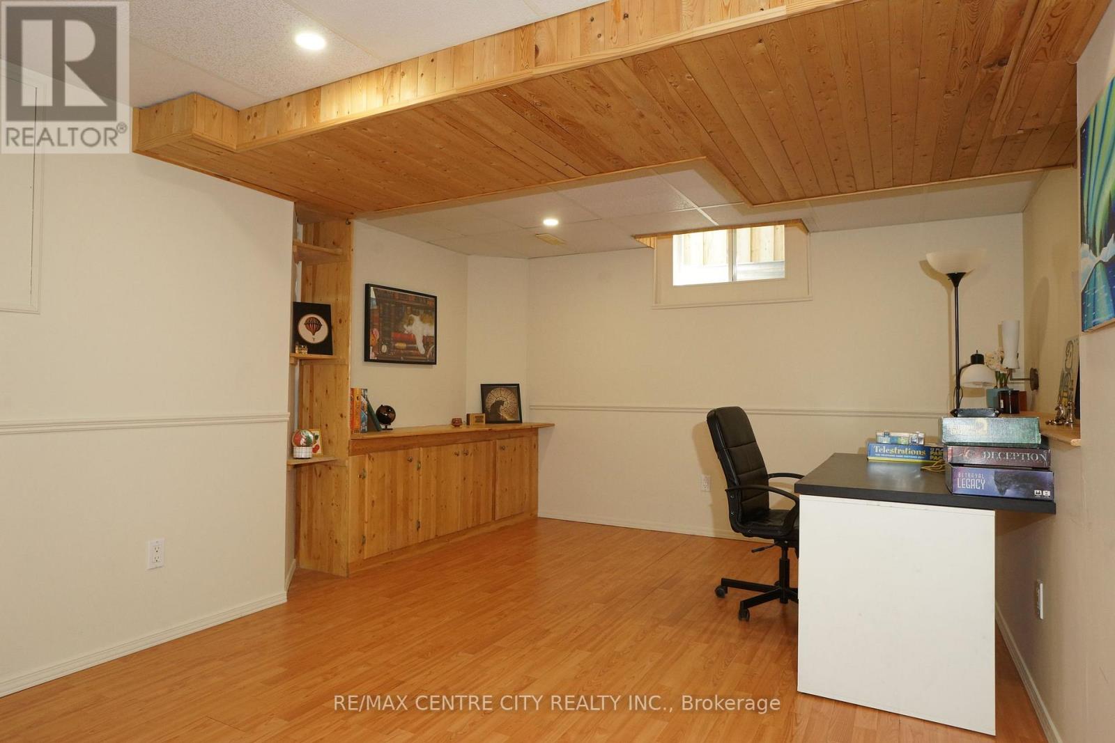 762 BLACKSMITH STREET - 18
