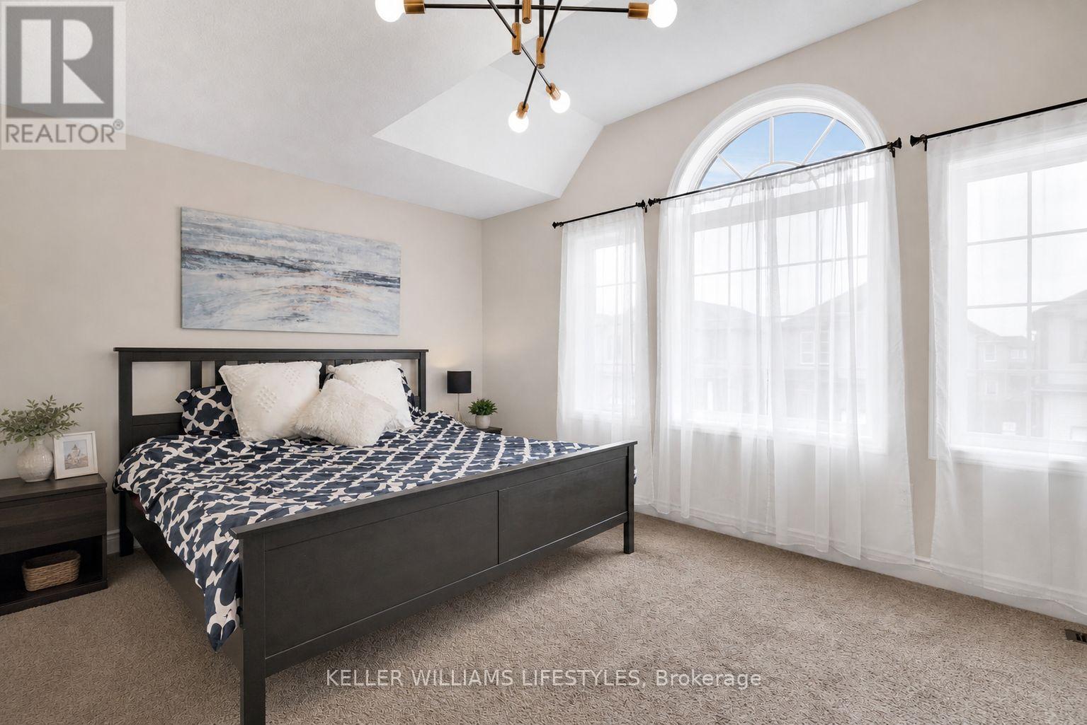 #18 3270 SINGLETON AVENUE - 23