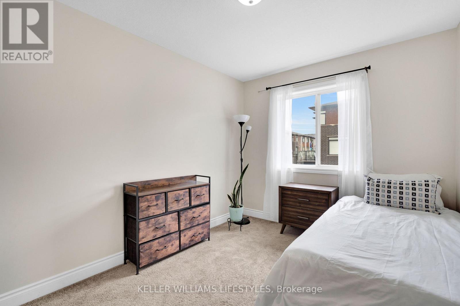#18 3270 SINGLETON AVENUE - 29