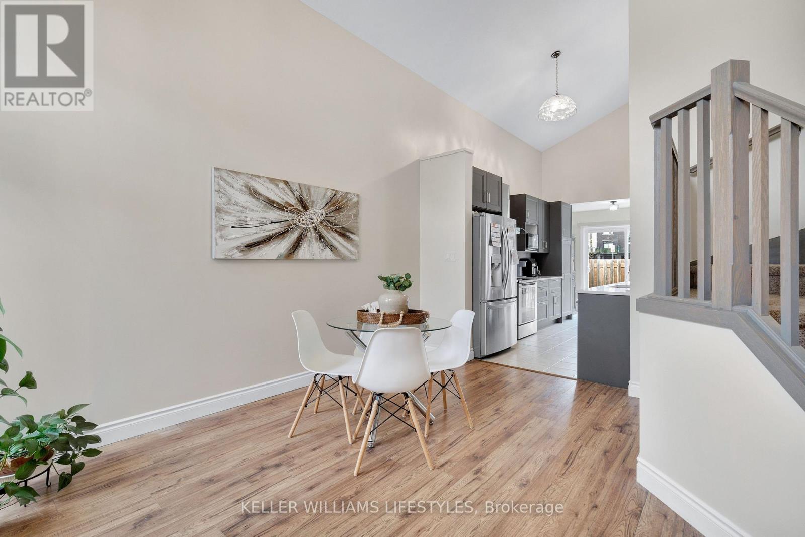 #18 3270 SINGLETON AVENUE - 6