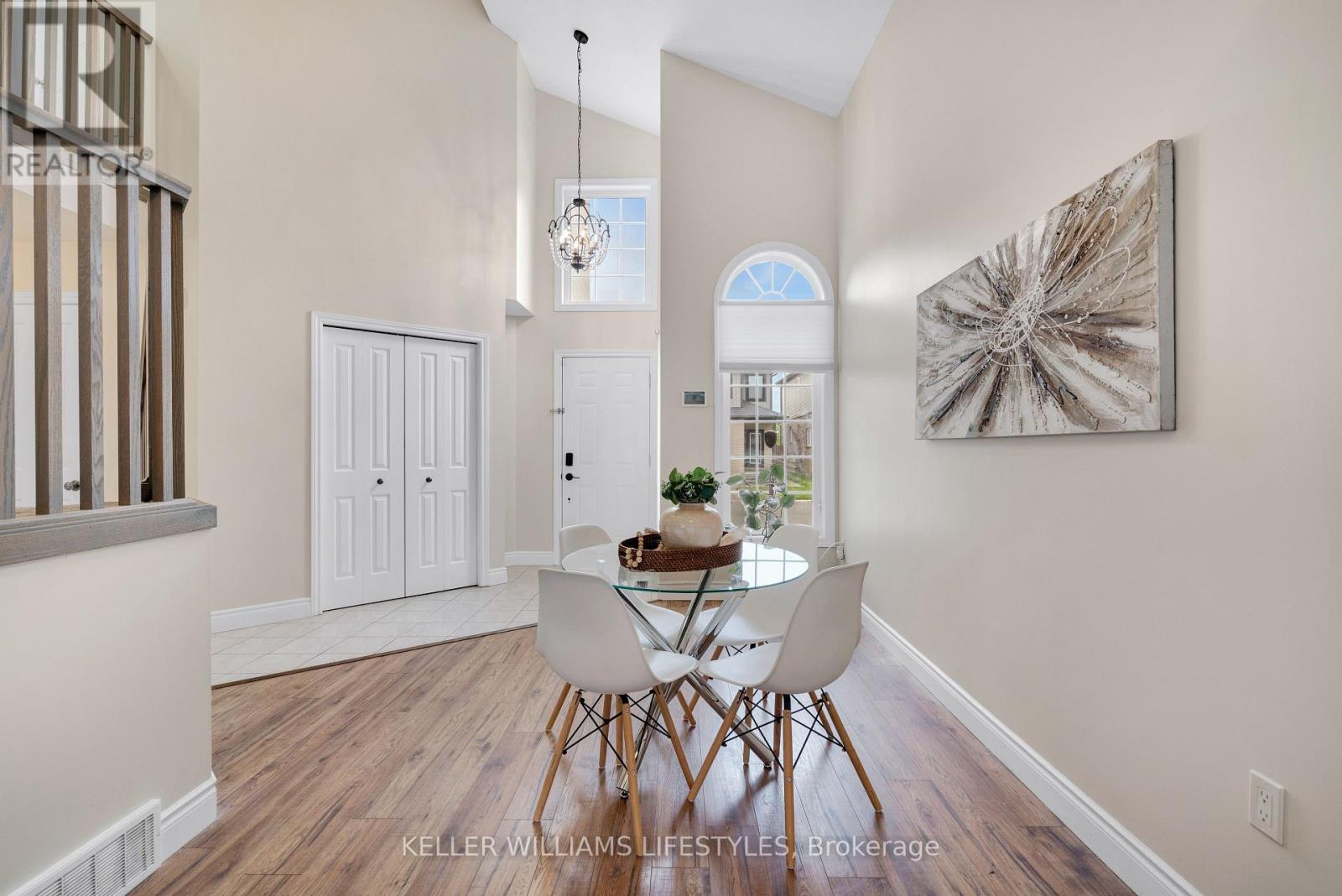 #18 3270 SINGLETON AVENUE - 7