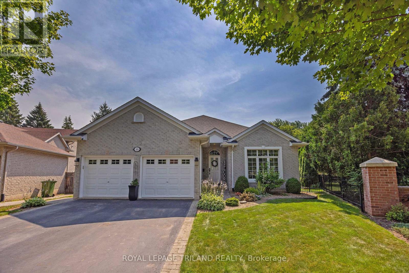 15 AUGUSTA CRESCENT - 1
