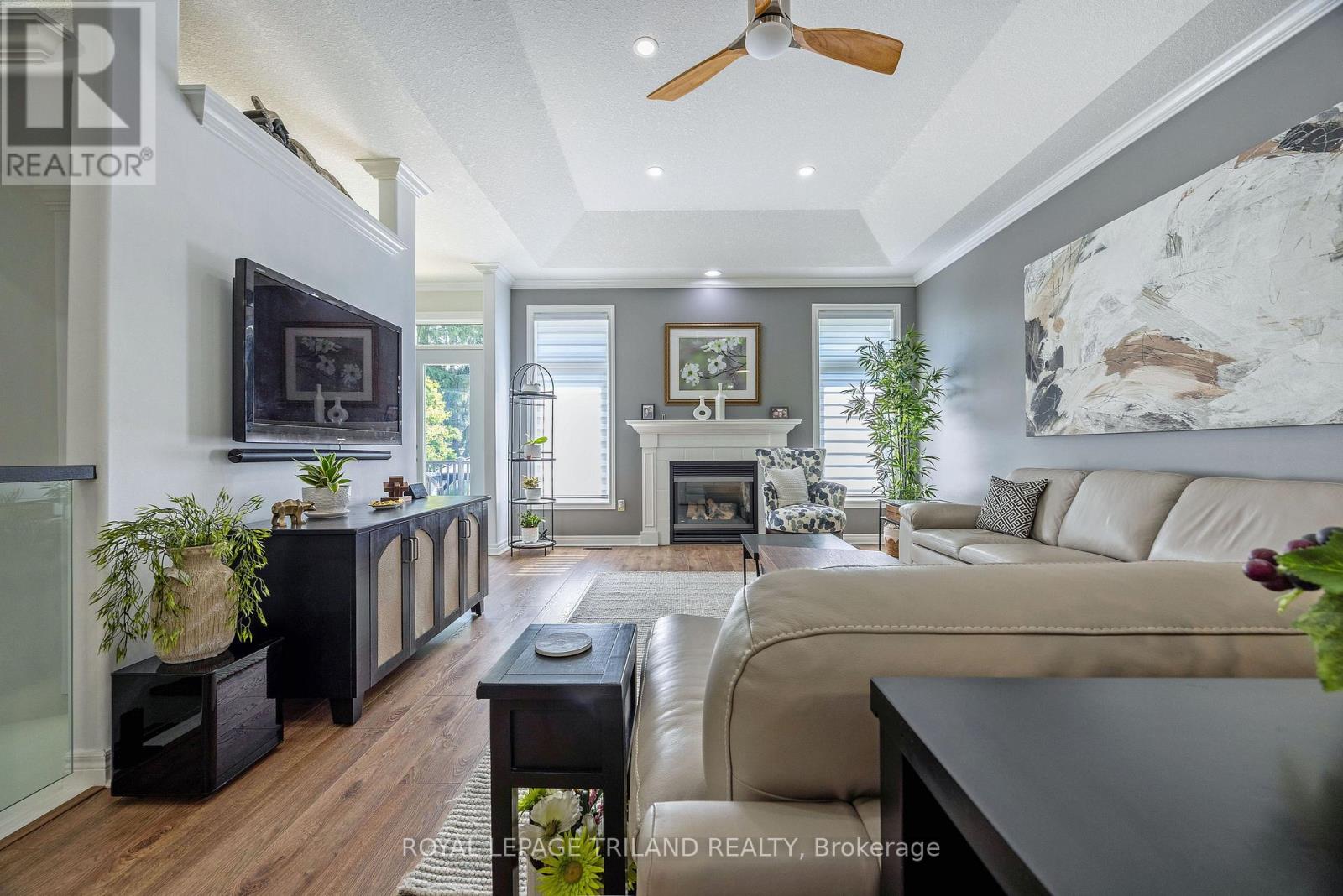 15 AUGUSTA CRESCENT - 9