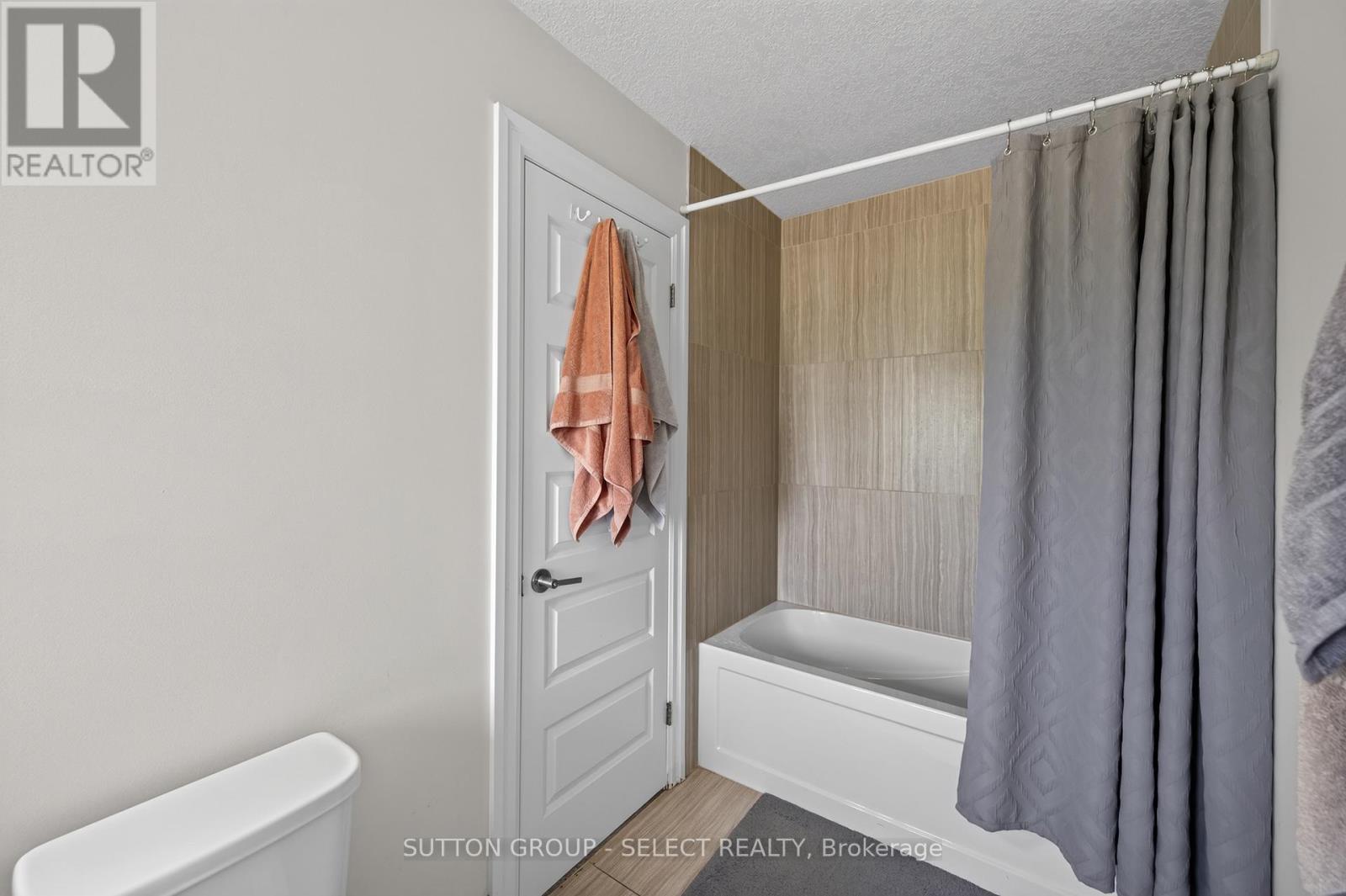 801 SUPERIOR DRIVE - 31