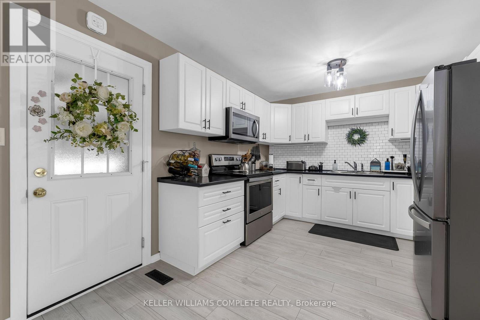 5 BRUCE STREET - Image 9