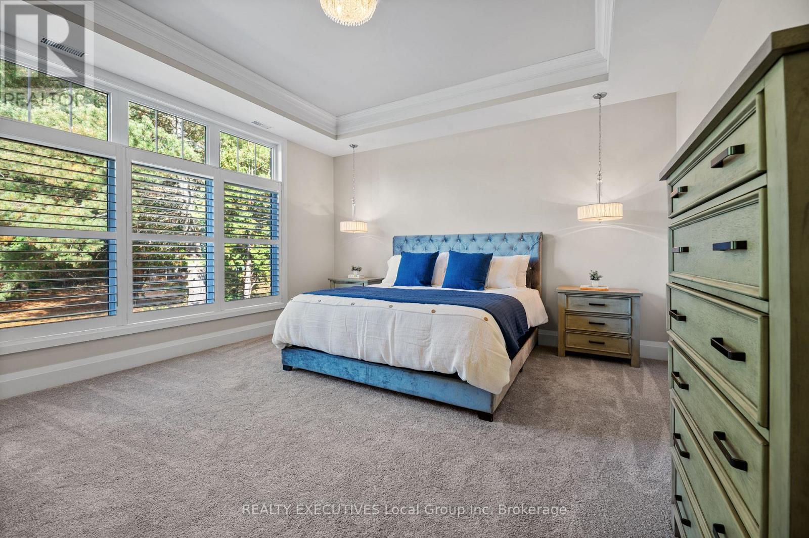 34 SUNRISE BAY DRIVE - Image 17