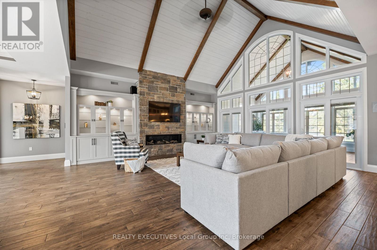 34 SUNRISE BAY DRIVE - Image 39