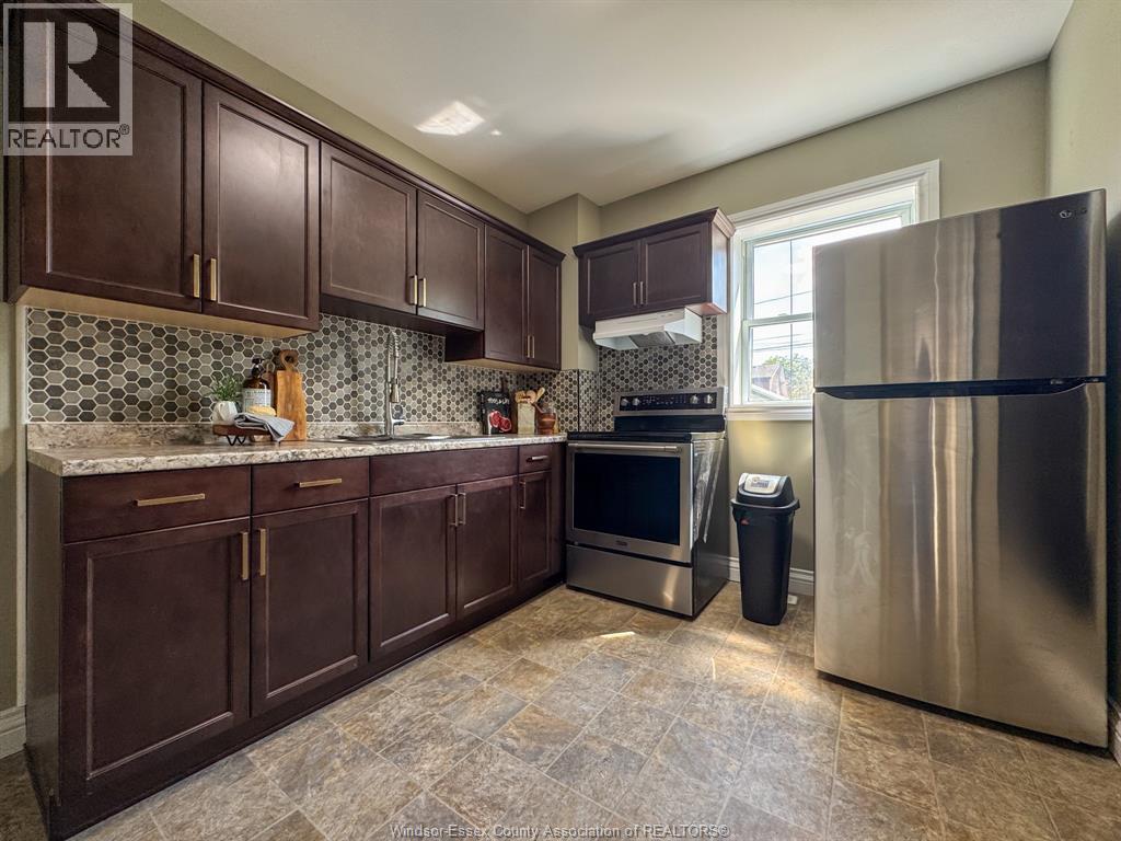 1720 MARENTETTE AVENUE - 13