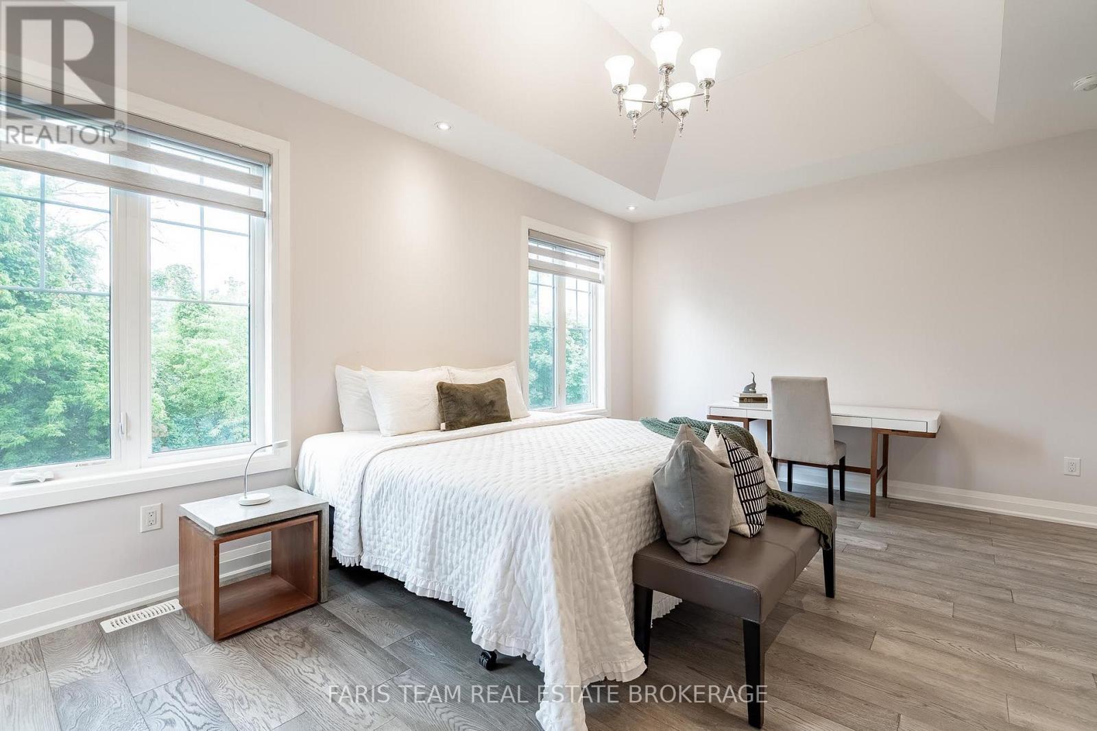 1648 ROSLYN AVENUE - Image 20