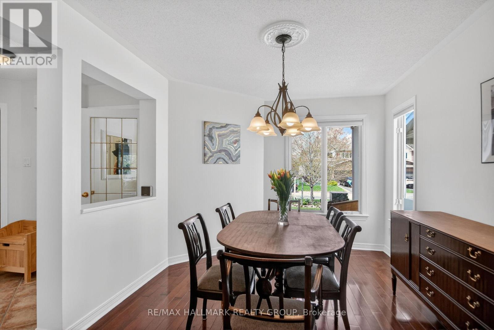 48 AVONMORE CRESCENT - 11