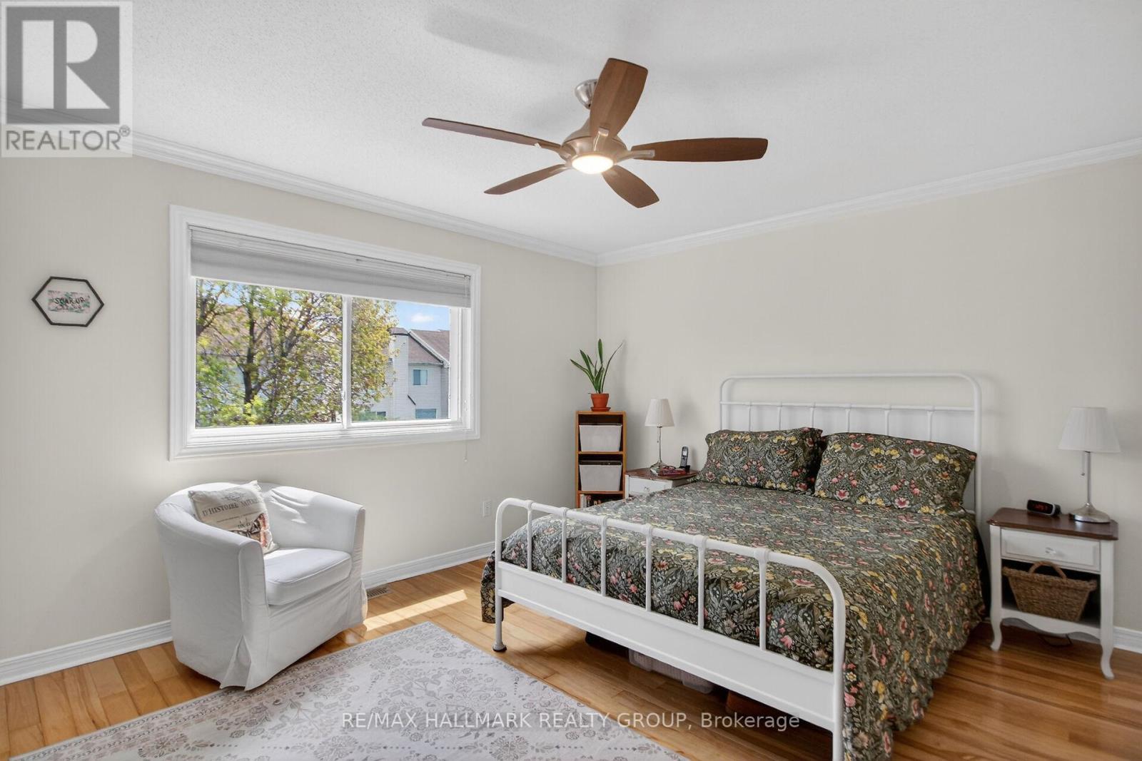 48 AVONMORE CRESCENT - 21