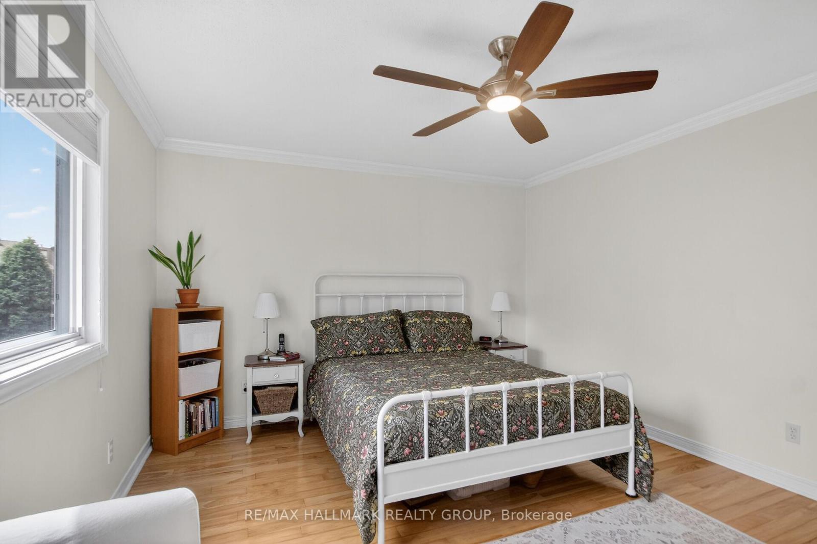 48 AVONMORE CRESCENT - 22
