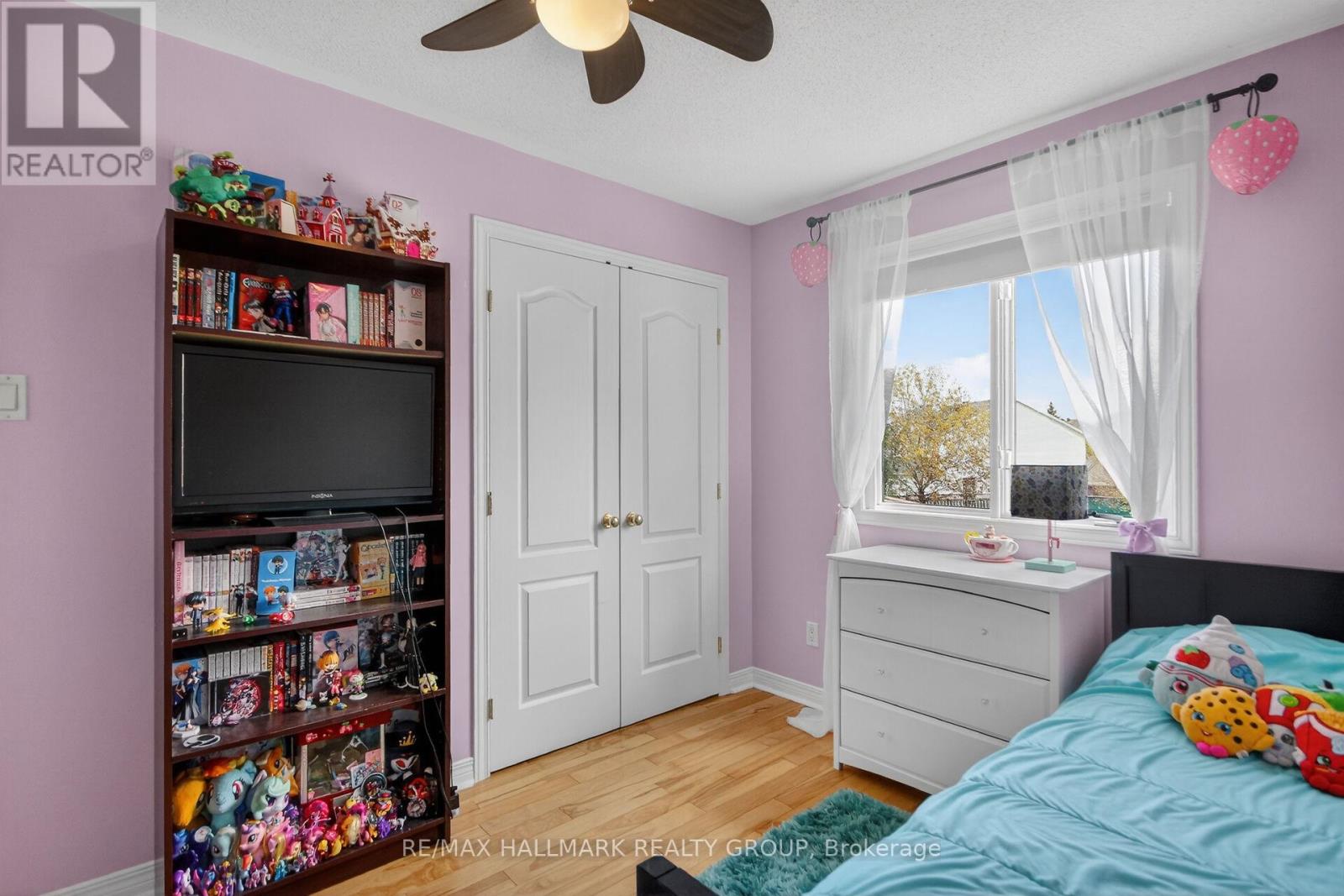 48 AVONMORE CRESCENT - 27