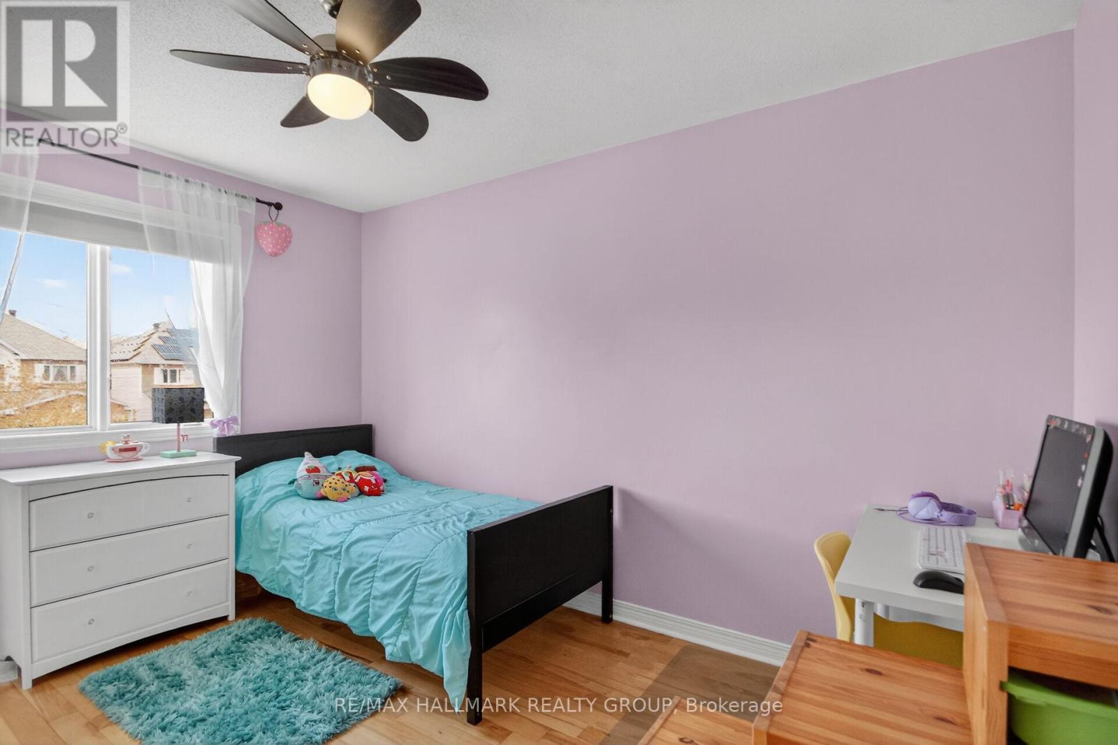 48 AVONMORE CRESCENT - 26