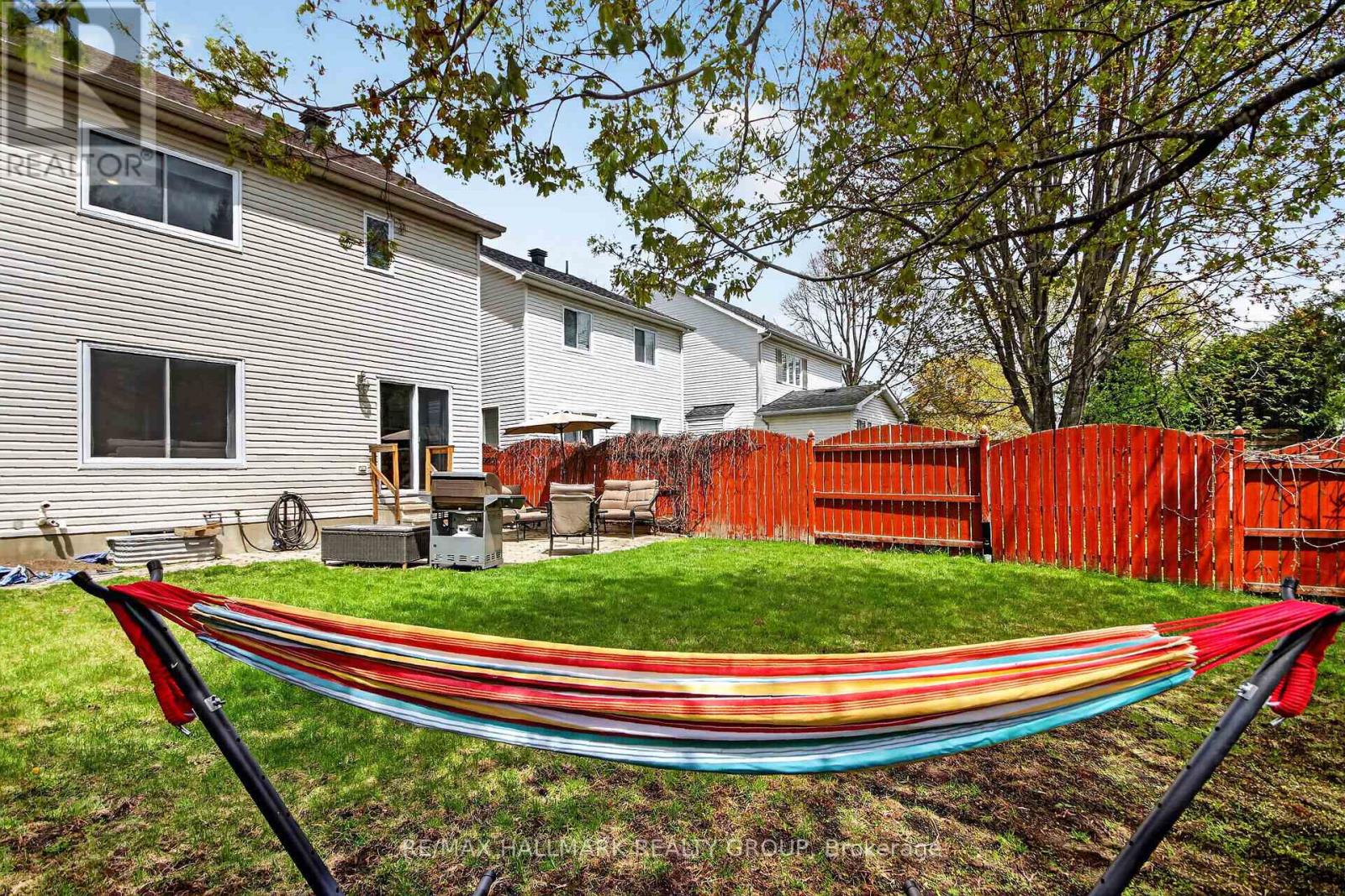 48 AVONMORE CRESCENT - 41