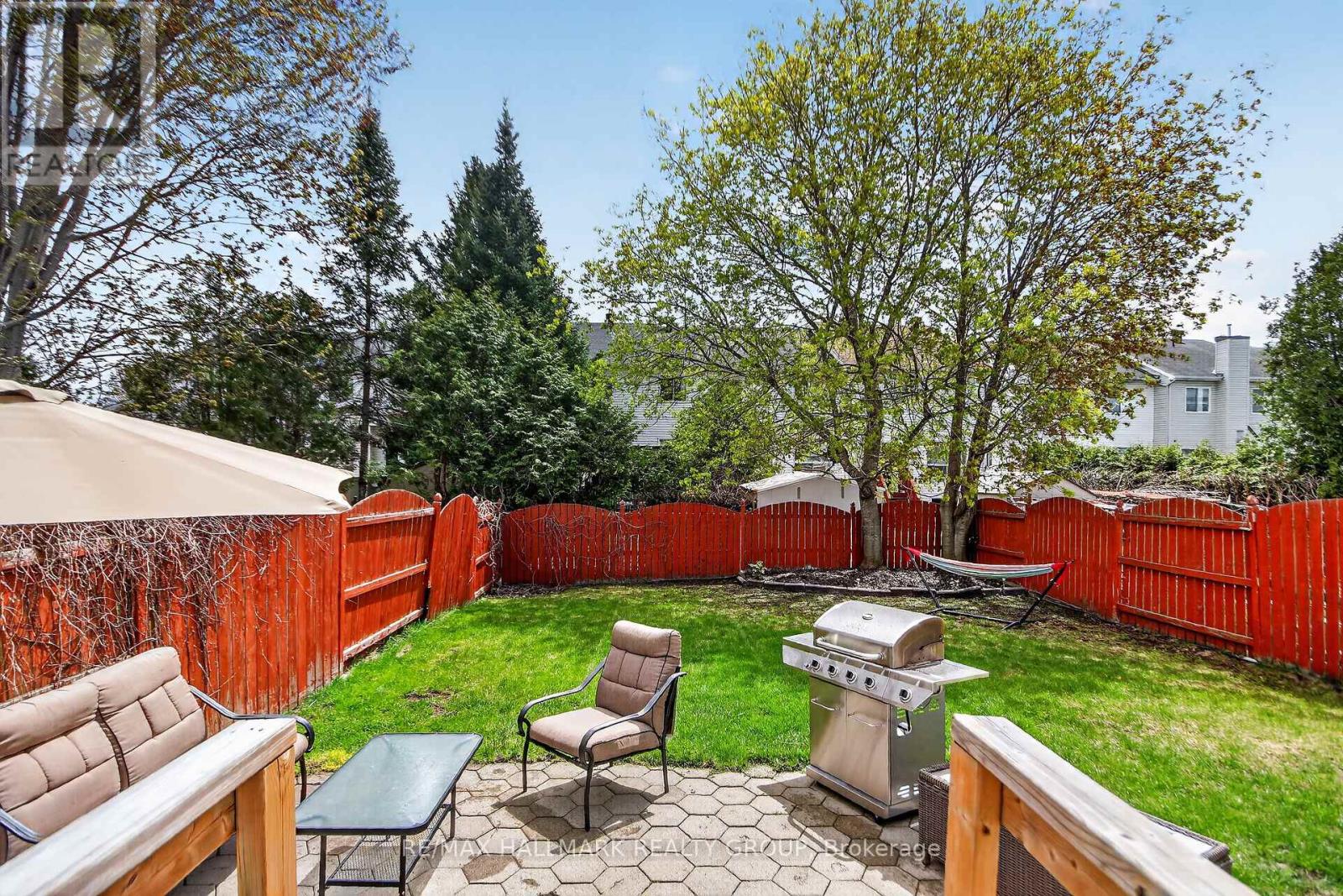 48 AVONMORE CRESCENT - 42