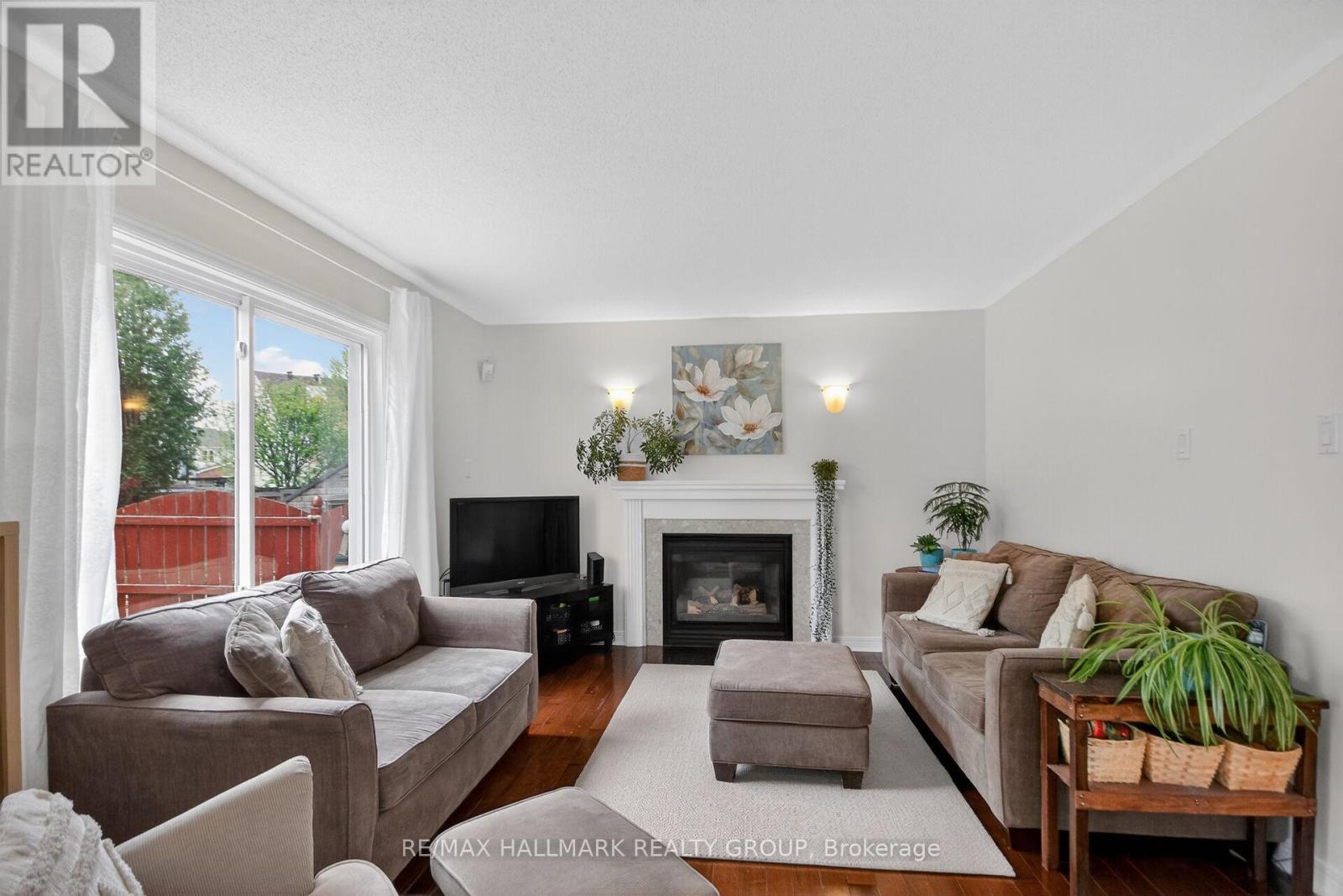 48 AVONMORE CRESCENT - 6