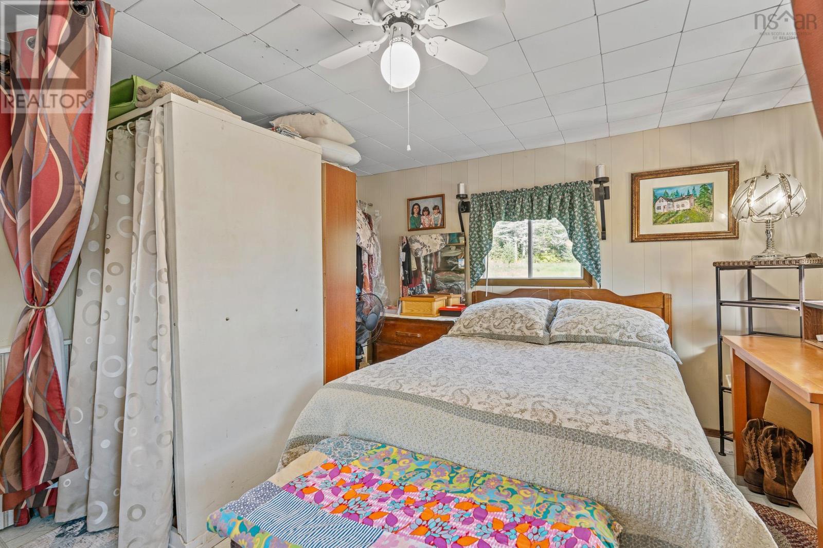 10610 Highway 316 - 40