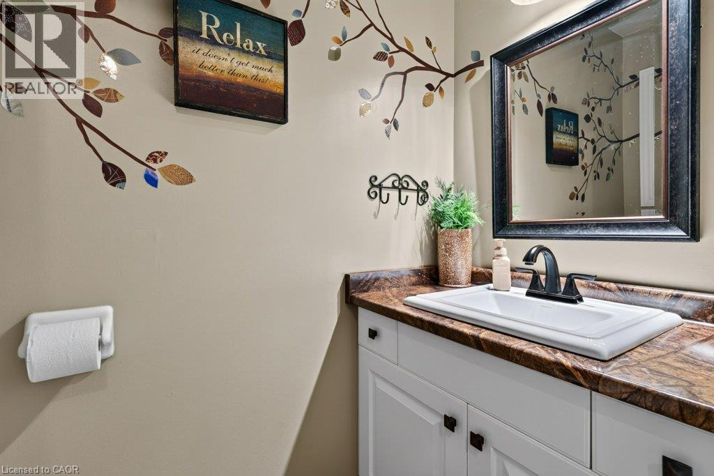 #55 KERMAN Avenue Unit# 55 - Image 5