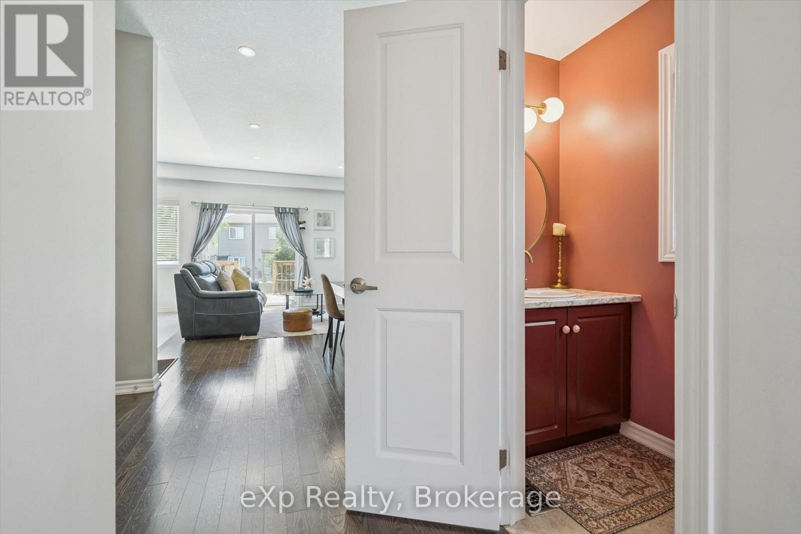 29 GOODALL COURT - Image 17