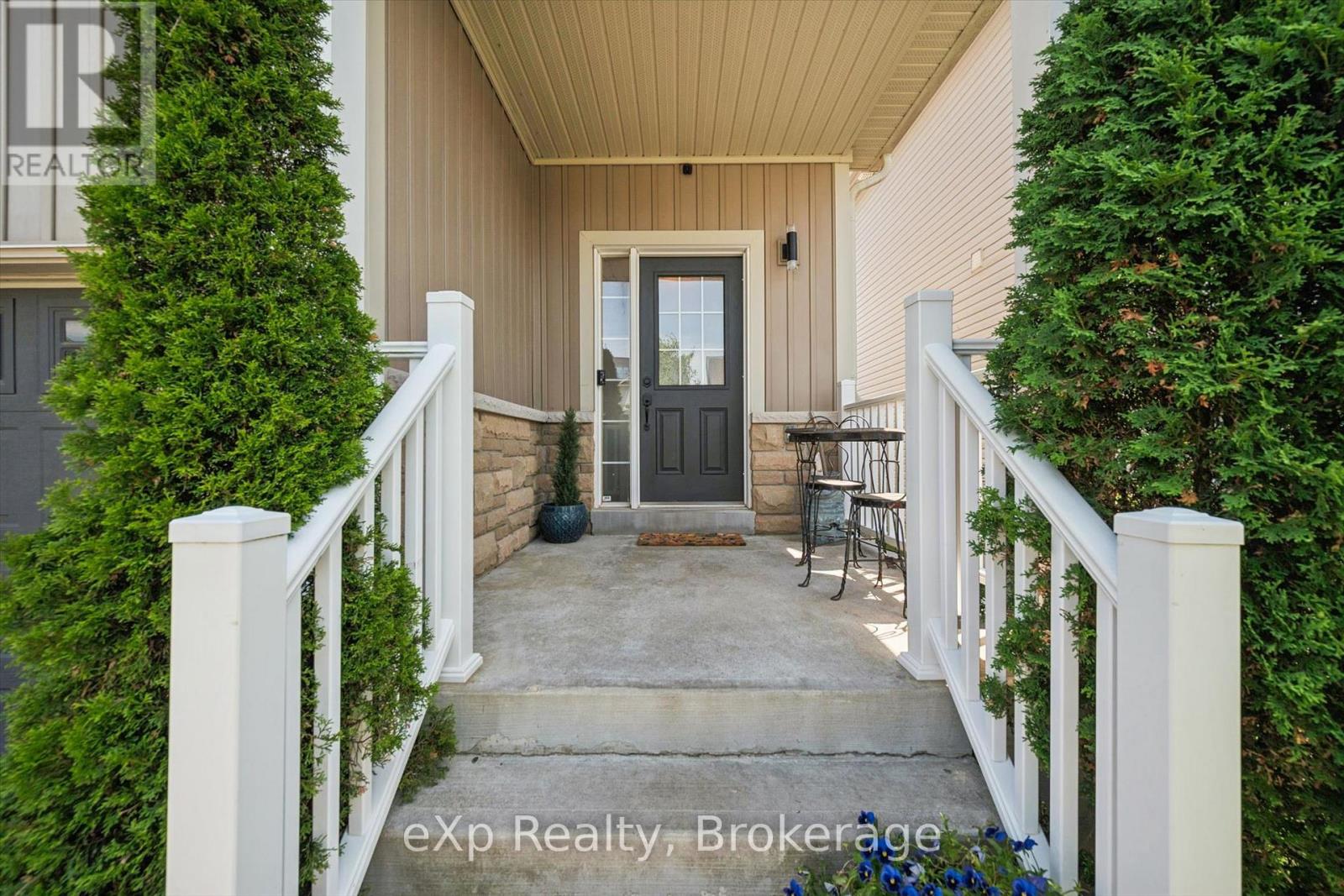 29 GOODALL COURT - 5