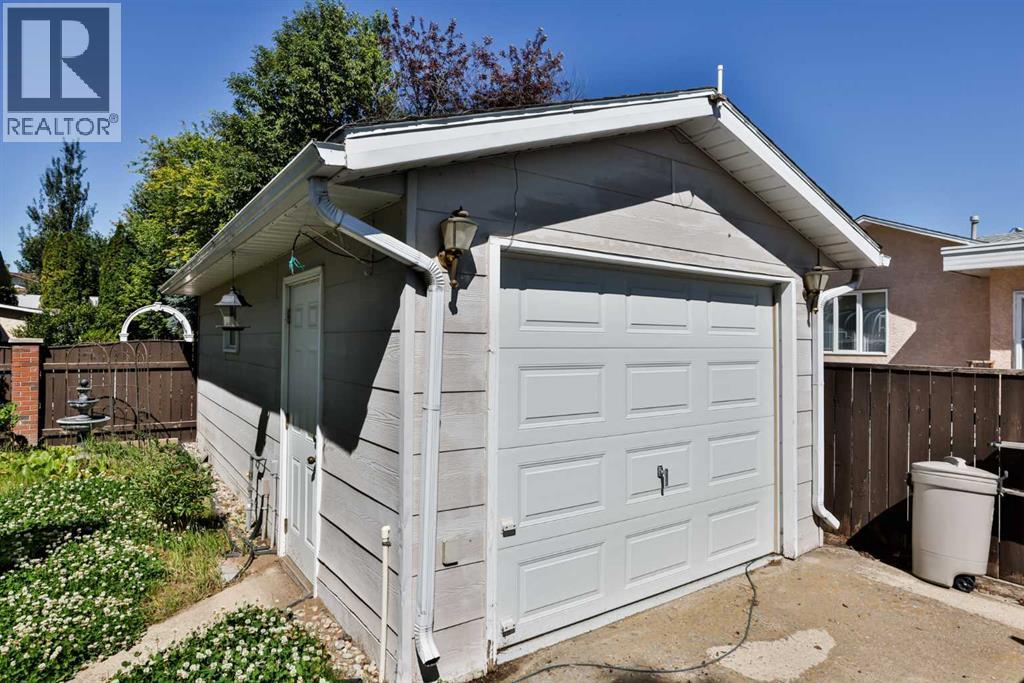 2265 27 Avenue S - 8