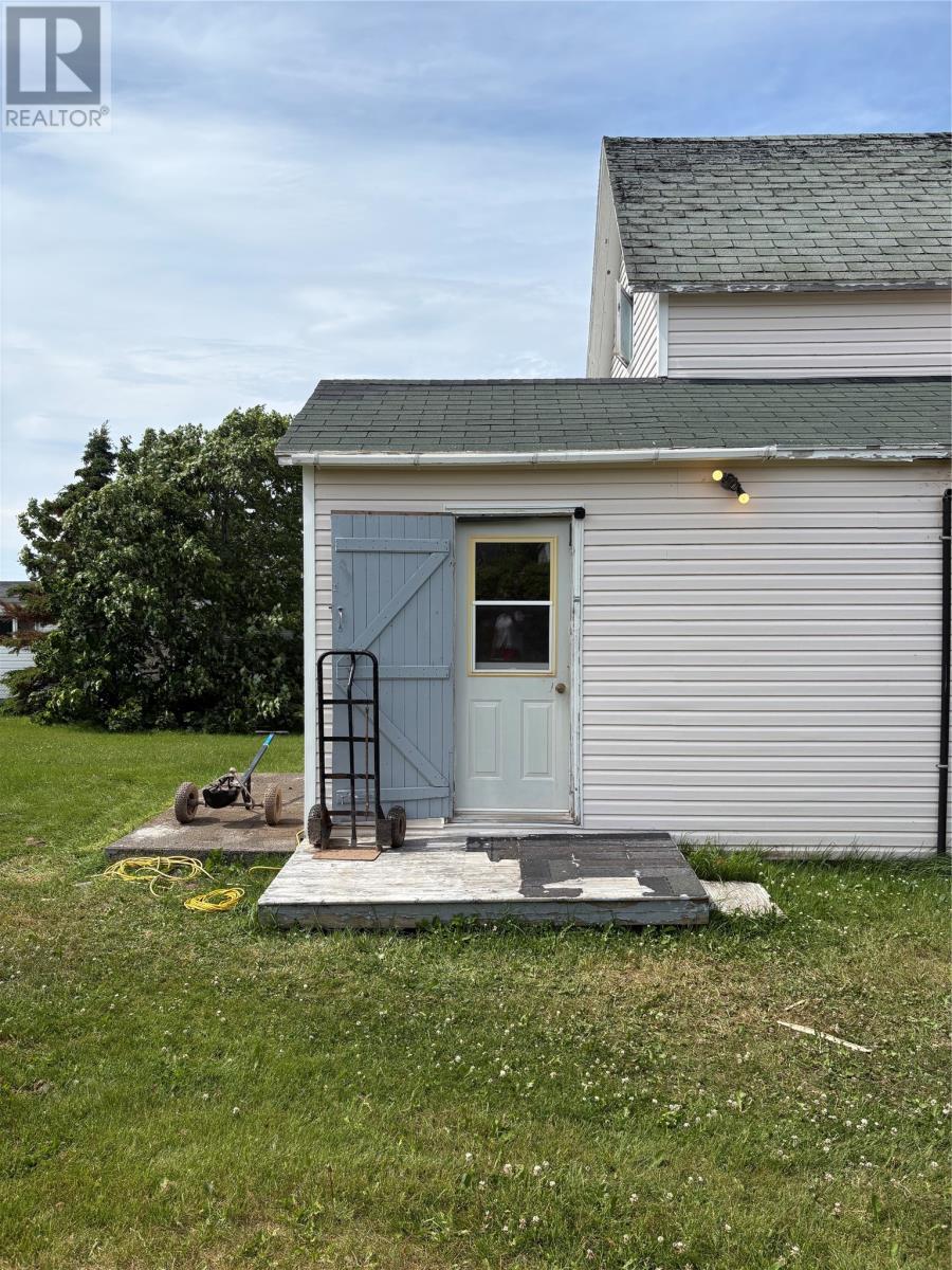 6 Grammar Street - 8