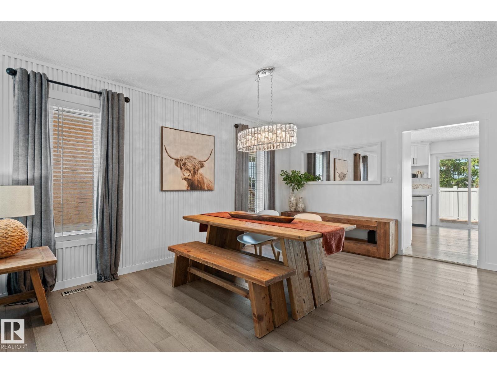 1234 105 ST NW - 10