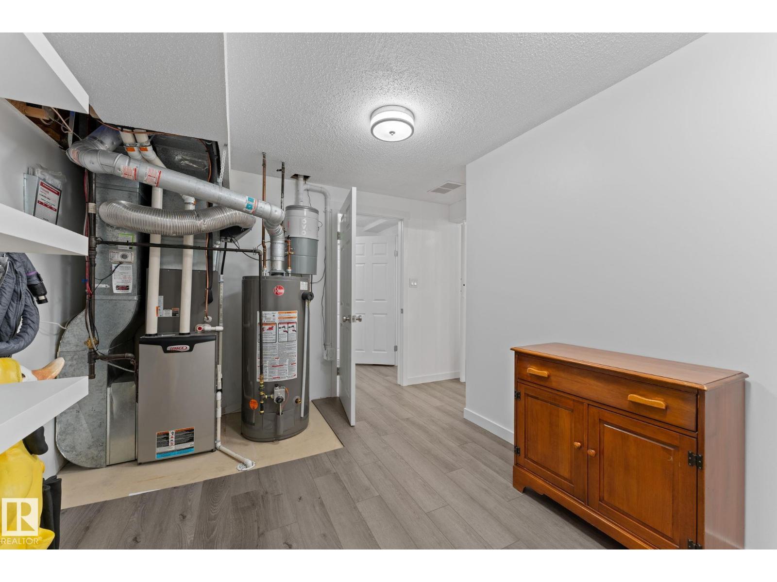 1234 105 ST NW - 40