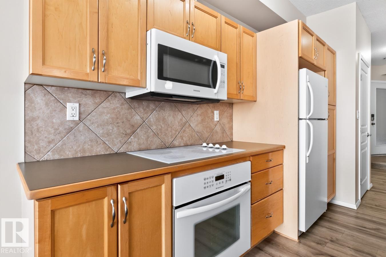 #100 4835 104A ST NW - 9