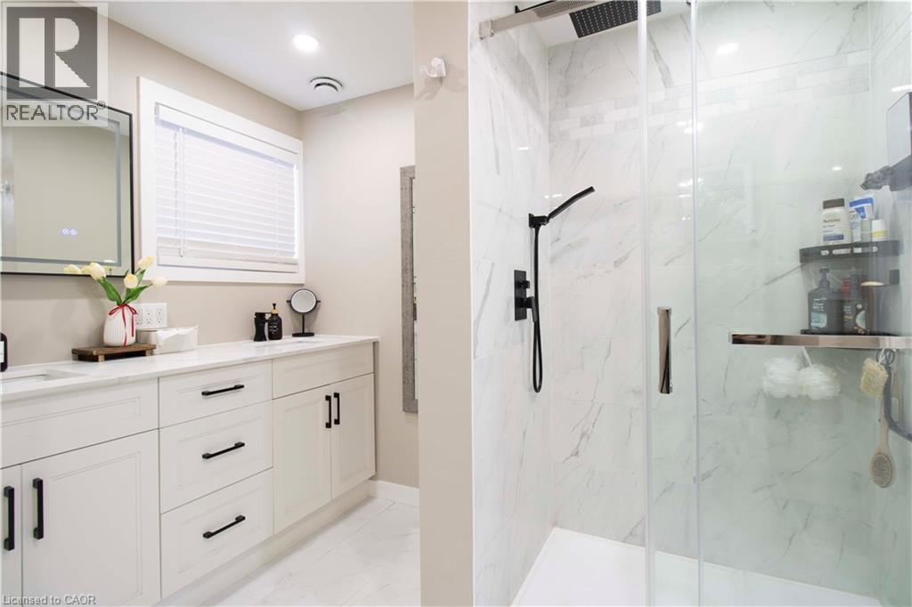 6207 KIRKLAND Drive - Image 32