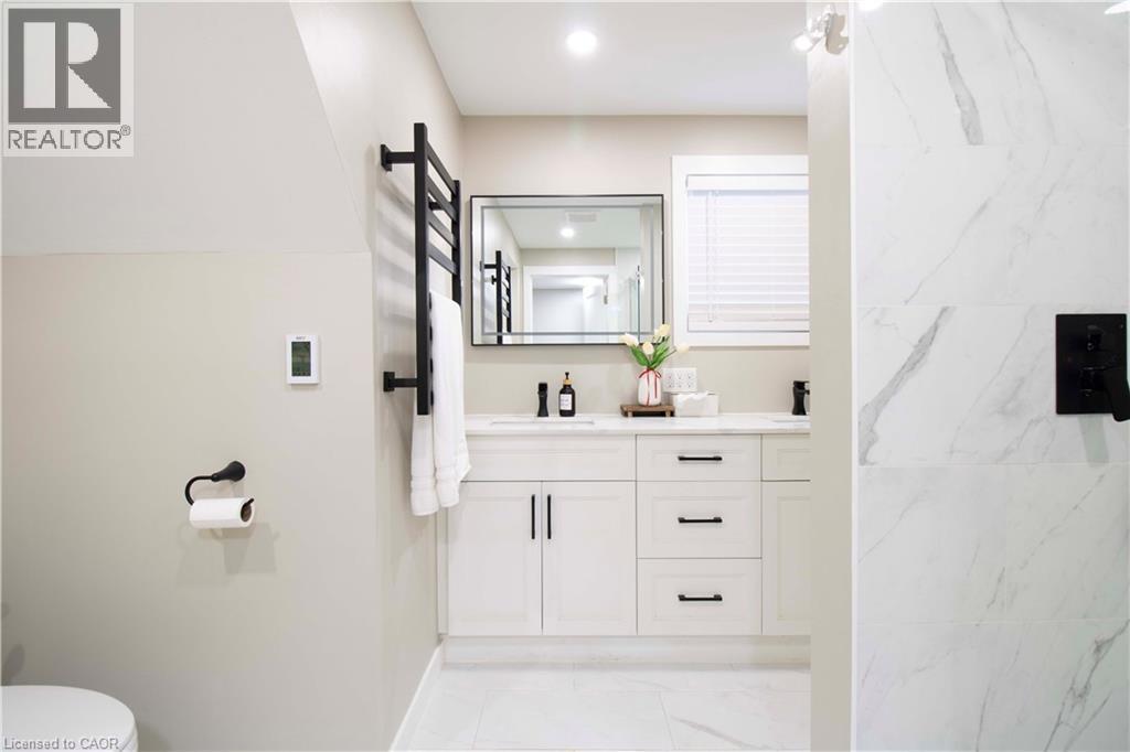 6207 KIRKLAND Drive - Image 34