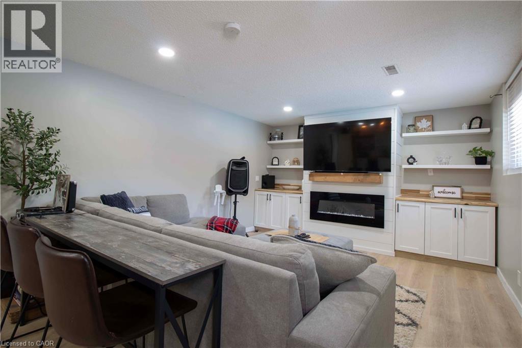 6207 KIRKLAND Drive - Image 28