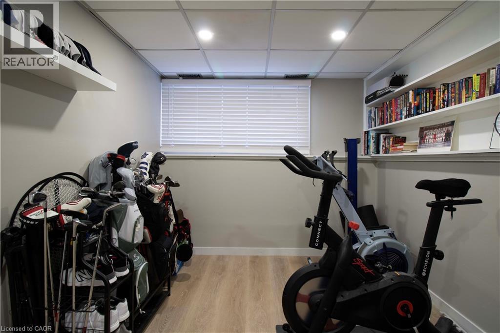 6207 KIRKLAND Drive - Image 38