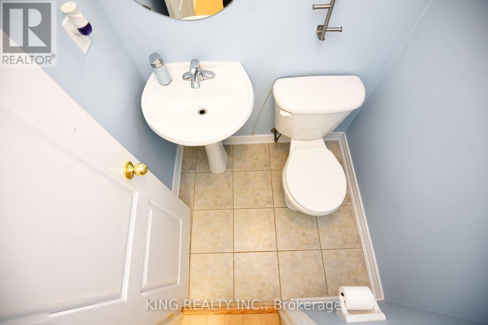2817 BUR OAK AVENUE - 16