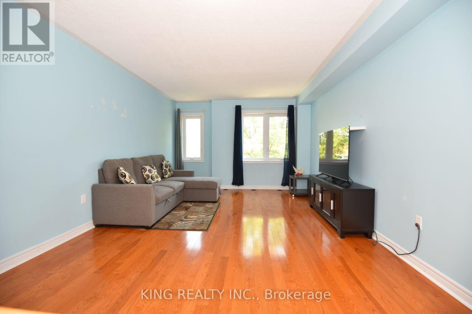 2817 BUR OAK AVENUE - 17