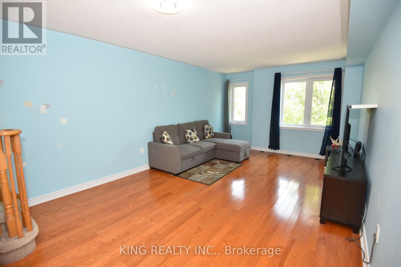 2817 BUR OAK AVENUE - 18