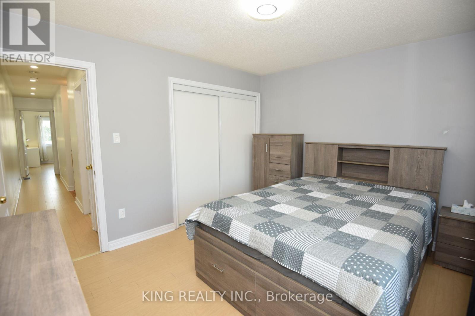 2817 BUR OAK AVENUE - 27
