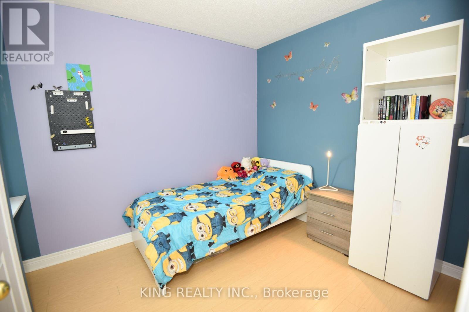 2817 BUR OAK AVENUE - 31