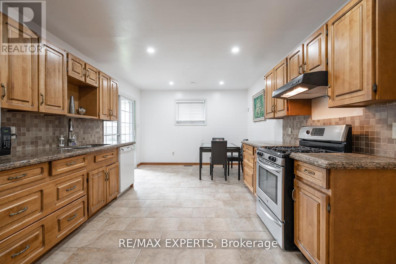 140 SAND ROAD - 12
