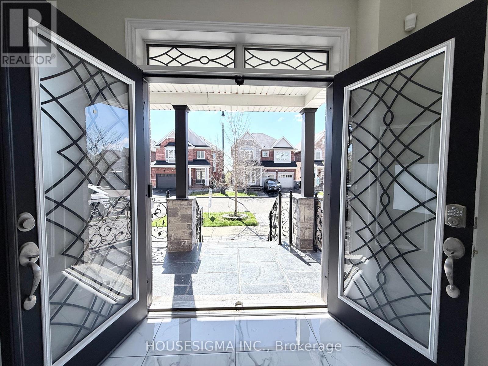 50 VICTORIAVILLE ROAD - 4