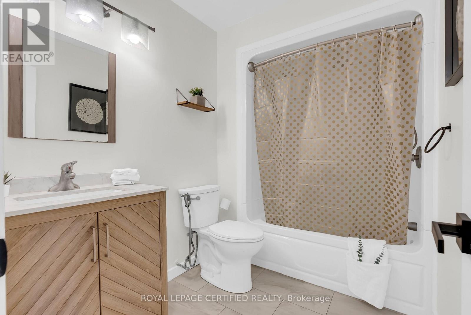 #43 11 HARRISFORD STREET - 34