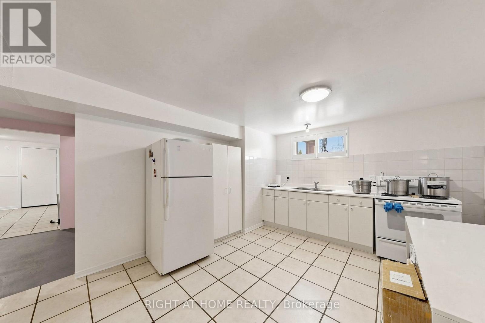 2614 POLLARD DRIVE - 44