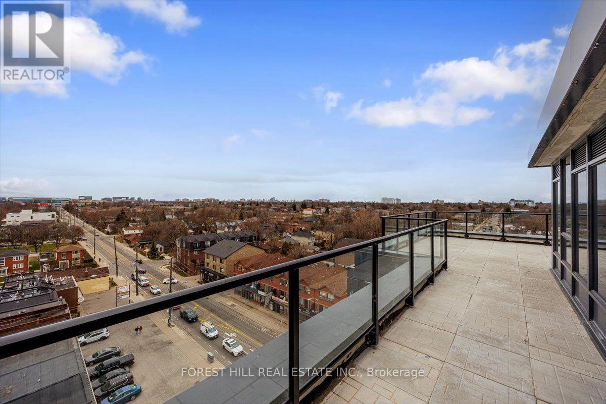 #911 556 MARLEE AVENUE - 24