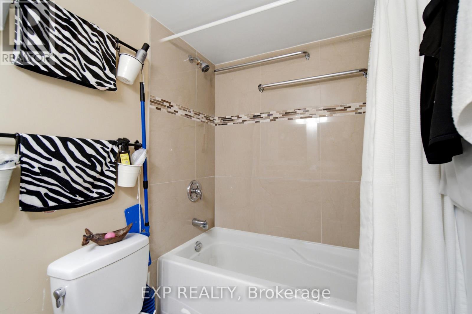 #1102 3120 KIRWIN AVENUE - 23